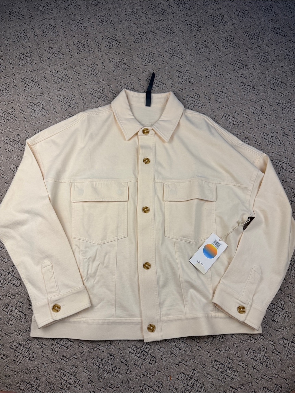 Vuori New size L Cream Lightweight Shirt Jacket